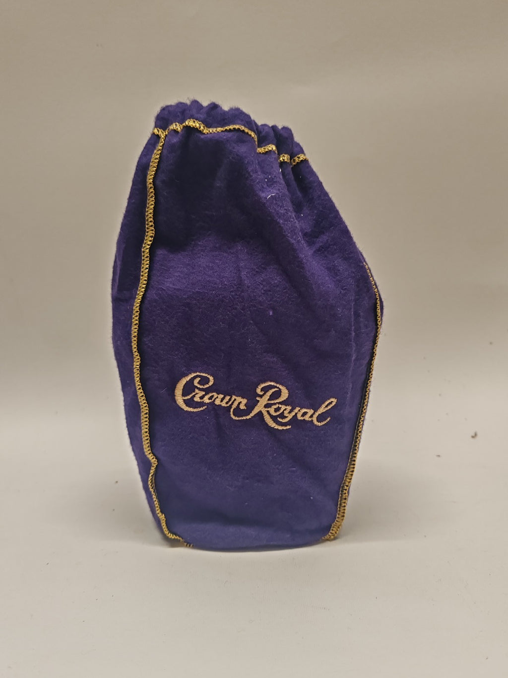 Crown Royal Fine De Luxe Blended Canadian Whisky – 1990er – 75cl – 40% – Mit OVP