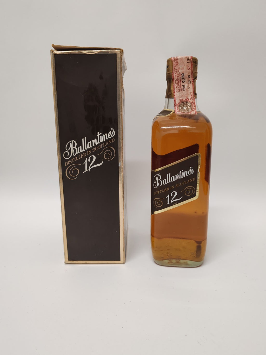Ballantine’s 12 Years Old – Very Old Scotch Whisky –80iger– 43% – Mit Schachtel