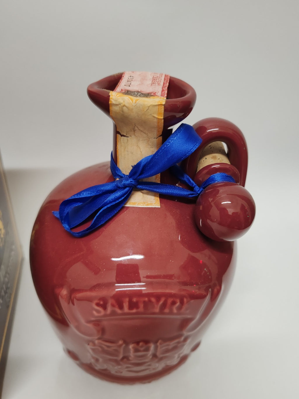 Seltene Saltyre 12 Years Old Scotch Whisky 75cl – 40% – 1980er Jahre – Porzellan