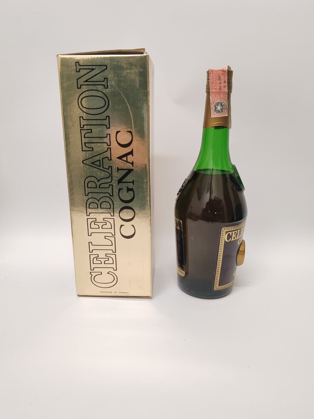 Camus Celebration Cognac – 70cl 40% – 1980er Jahre – mit Box – seltener Cognac