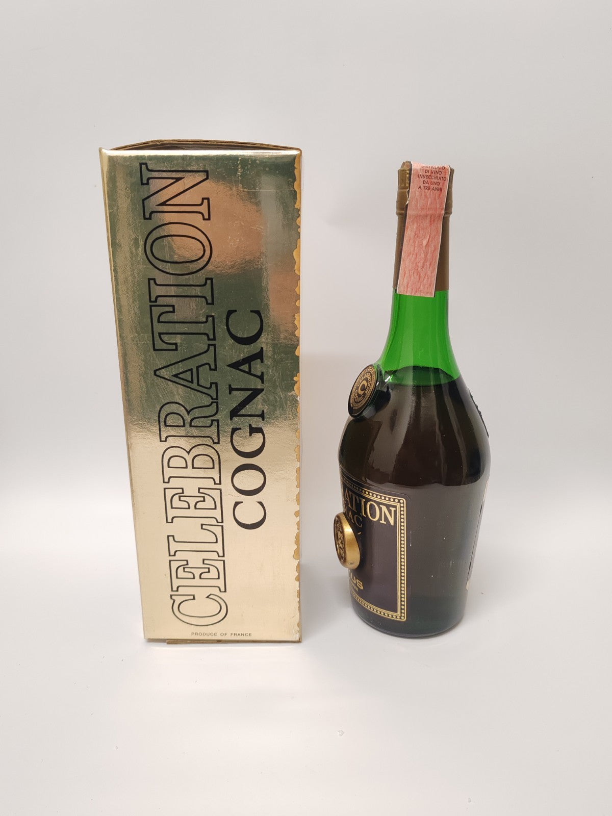 Camus Celebration Cognac – 70cl 40% – 1980er Jahre – mit Box – seltener Cognac