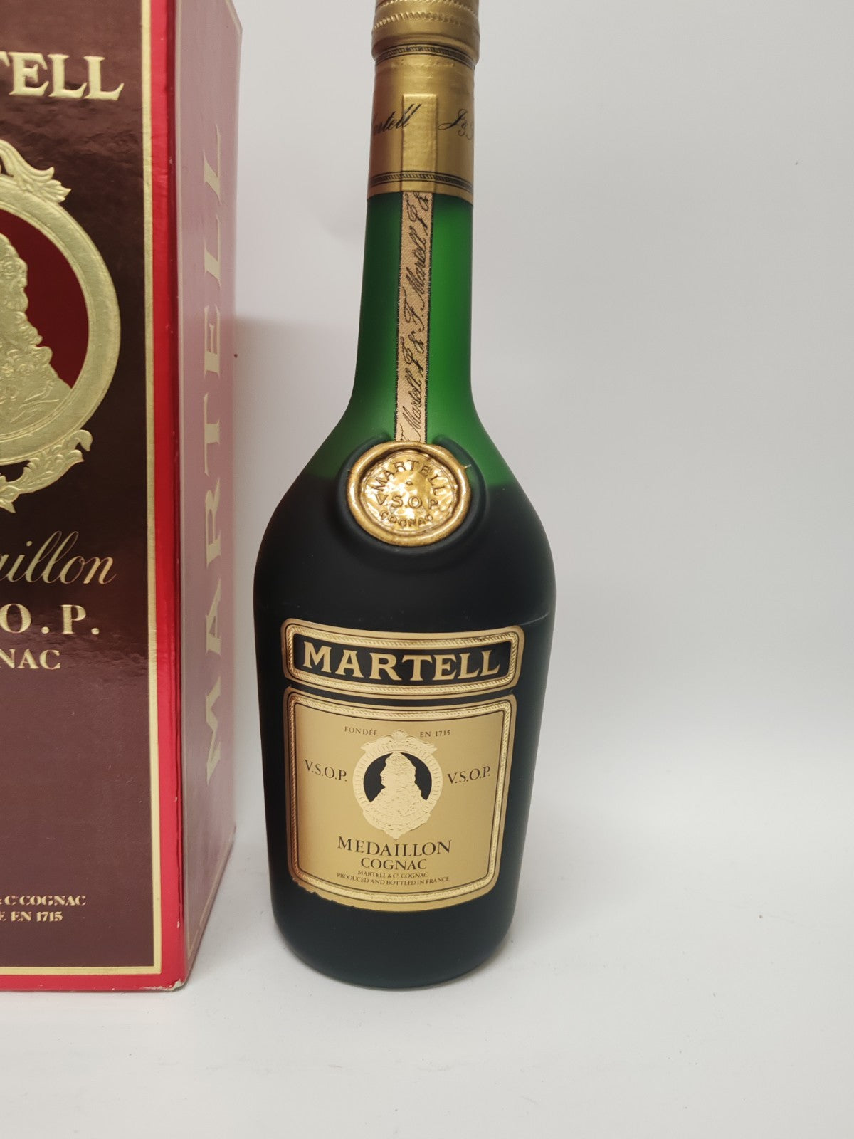Martell Médaillon VSOP Cognac 0,7L – selten – Ungeöffnet Mit Schachtel 80iger