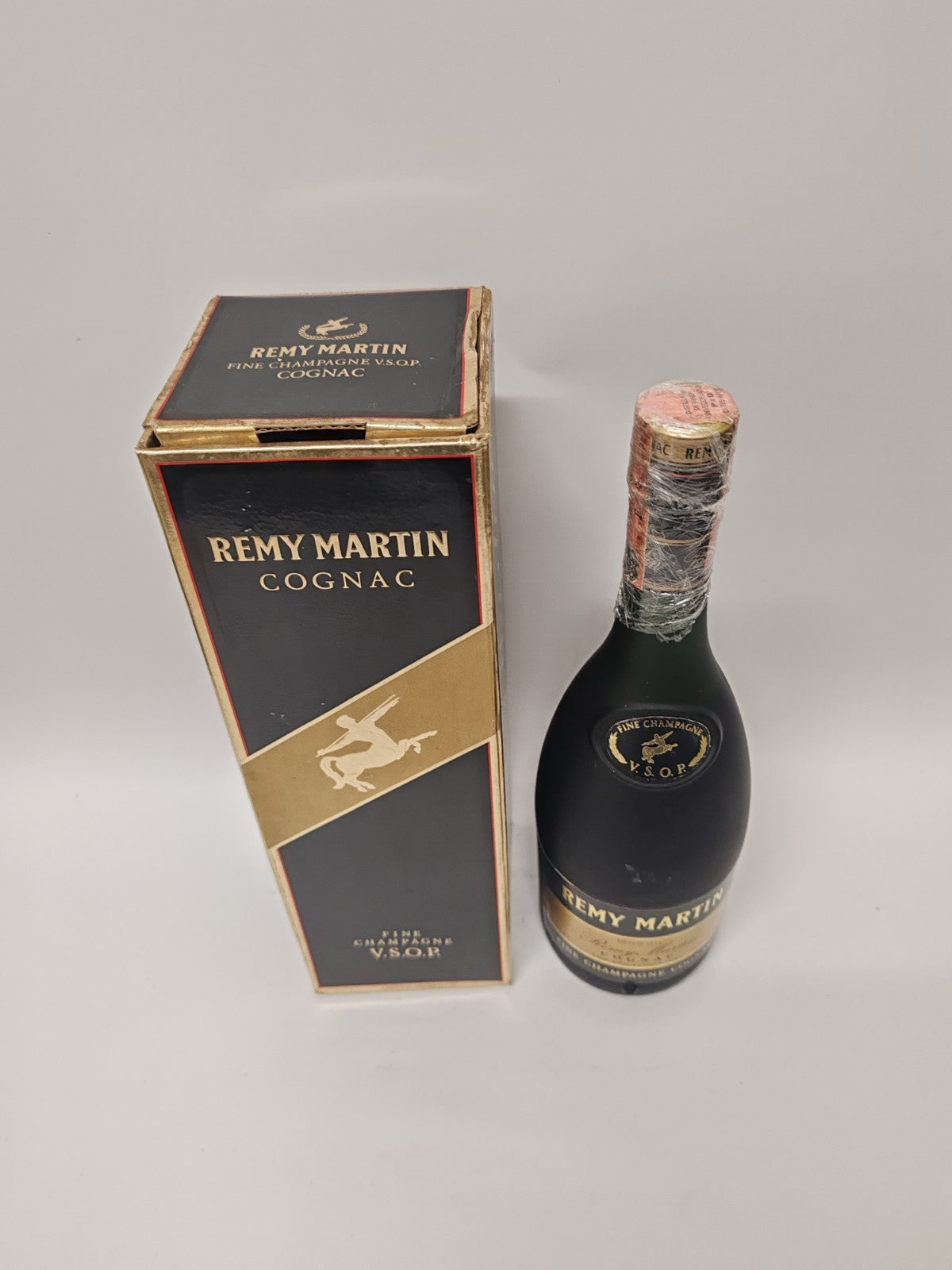 Rémy Martin VSOP Fine Champagne Cognac 0,70L 40% – selten – 1980er – Schachtel